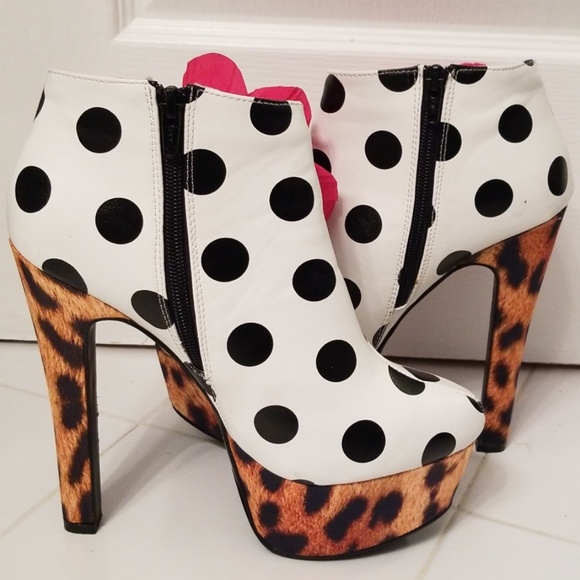 Booties - Picture 7 of 8